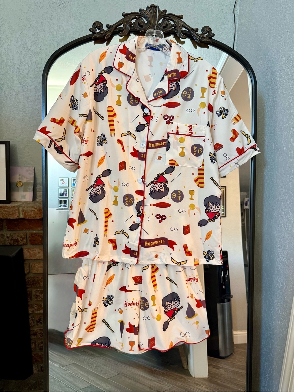 Cream colored Wizard Print Pajama Set - Hogwarts Theme - Picture 1 of 4